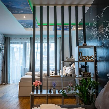 Modern Studio-Apartment In Gosau Near Hallstatt ภายนอก รูปภาพ
