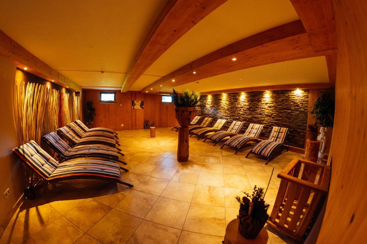 Modern Studio-Apartment In Gosau Near Hallstatt ภายนอก รูปภาพ